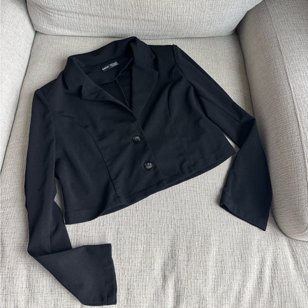 SHEIN Black Cropped Blazer